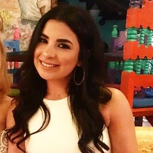 Meet your Posher, Stephanie